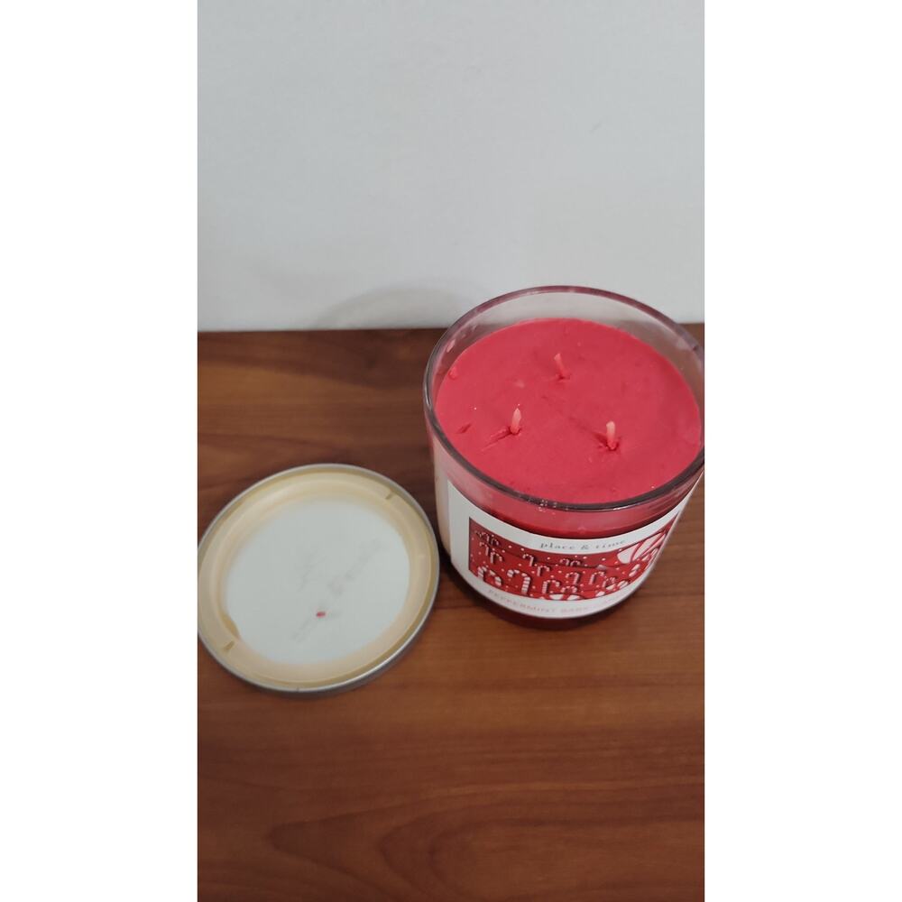 Peppermint Bark Candle Place & Time - Picture 2 of 3